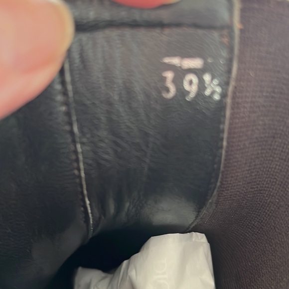 MIU MIU DISTRESSED BROWN LEATHER & PULL ON ELASTIC HEELED CHELSEA BOOTS - Picture 11 of 12